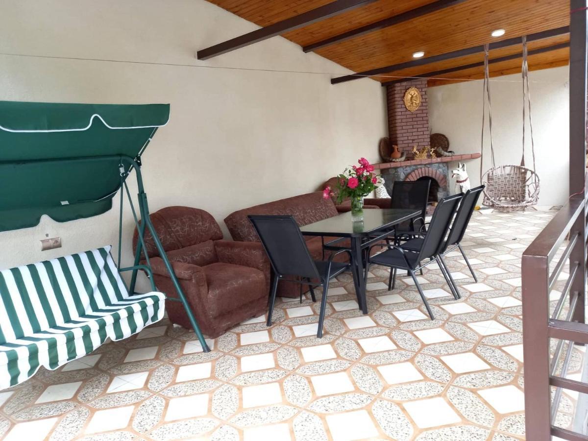 Guest House Ivo Borjomi Εξωτερικό φωτογραφία