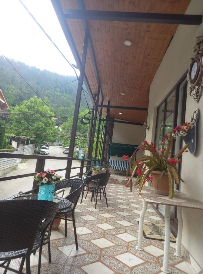 Guest House Ivo Borjomi Εξωτερικό φωτογραφία