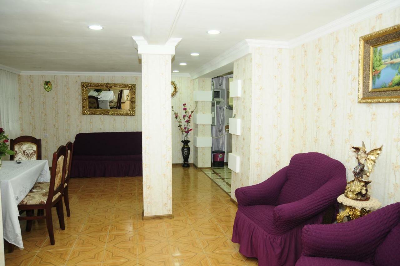 Guest House Ivo Borjomi Εξωτερικό φωτογραφία